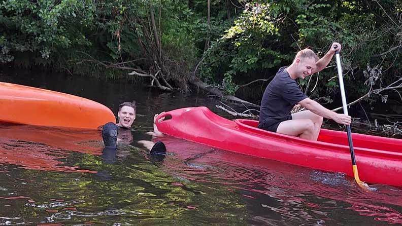 Vodácké léto na Jizeře u loděnice Klokočí v Malé Skále.